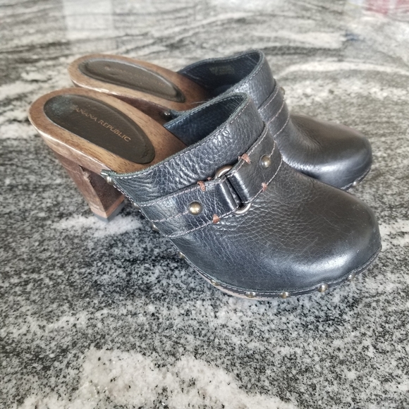 Banana Republic Clog Mule Sz 7 - Picture 1 of 6